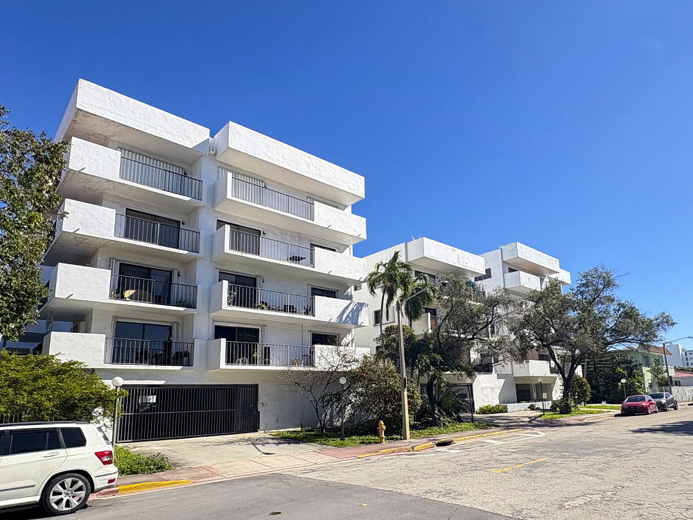 Abbot by the Sea Condo - 1